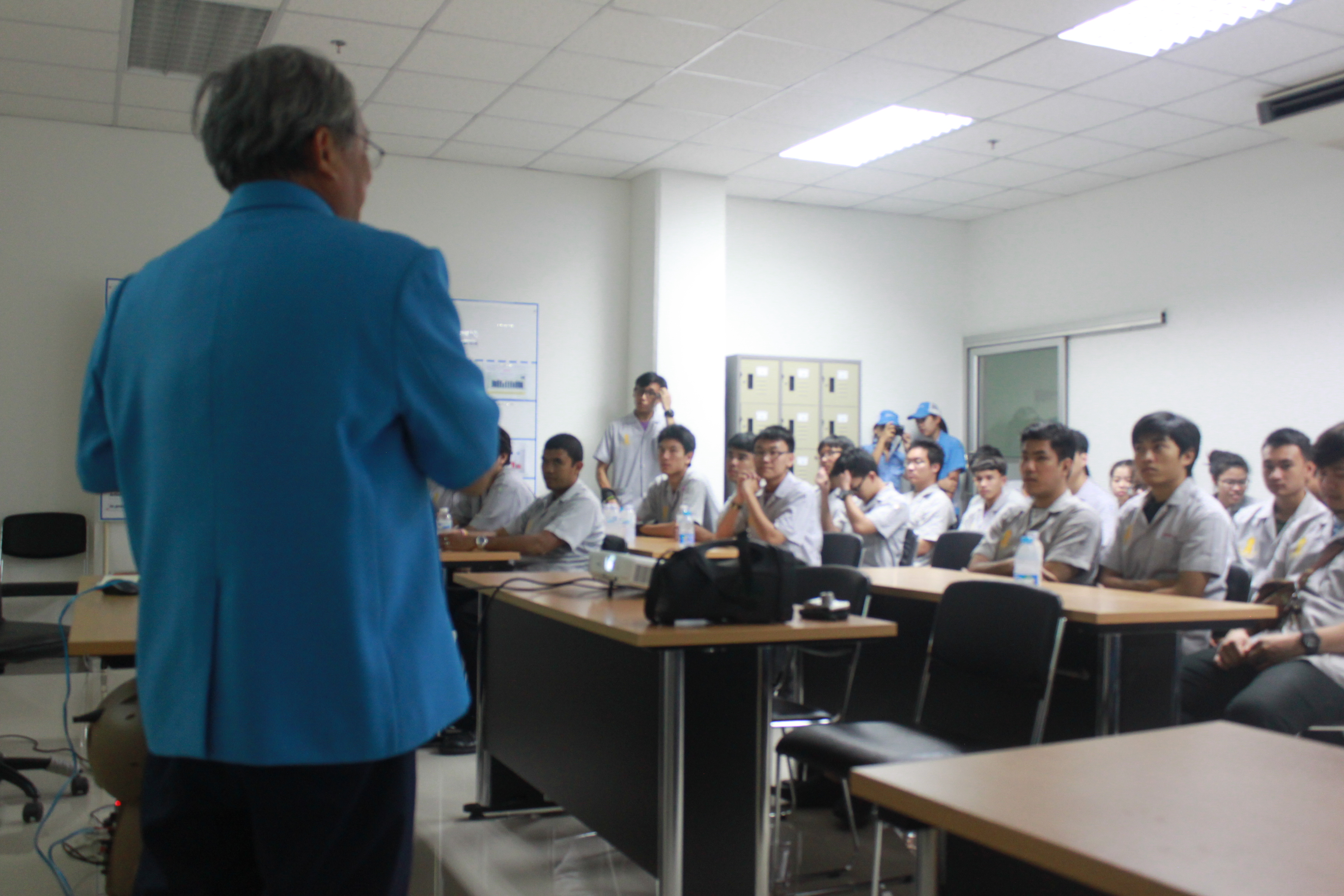 ดูงานที่ บริษัท มุโตะ นิคมอุตสาหกรรม ดูงานที่ บริษัท มุโตะ นิคมอุตสาหกรรม — 8 สิงหาคม 2026 — สถาบันเทคโนโลยีจิตรลดา CDTI