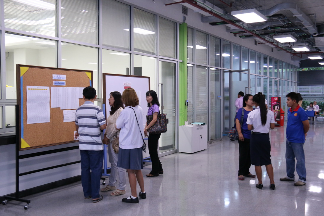 บรรยากาศการสอบข้อเขียนของนักศึกษาที่สมัครสอบ ประจำปีการศึกษา 2558 &mdash; 8 สิงหาคม 2026 &mdash; สถาบันเทคโนโลยีจิตรลดา CDTI