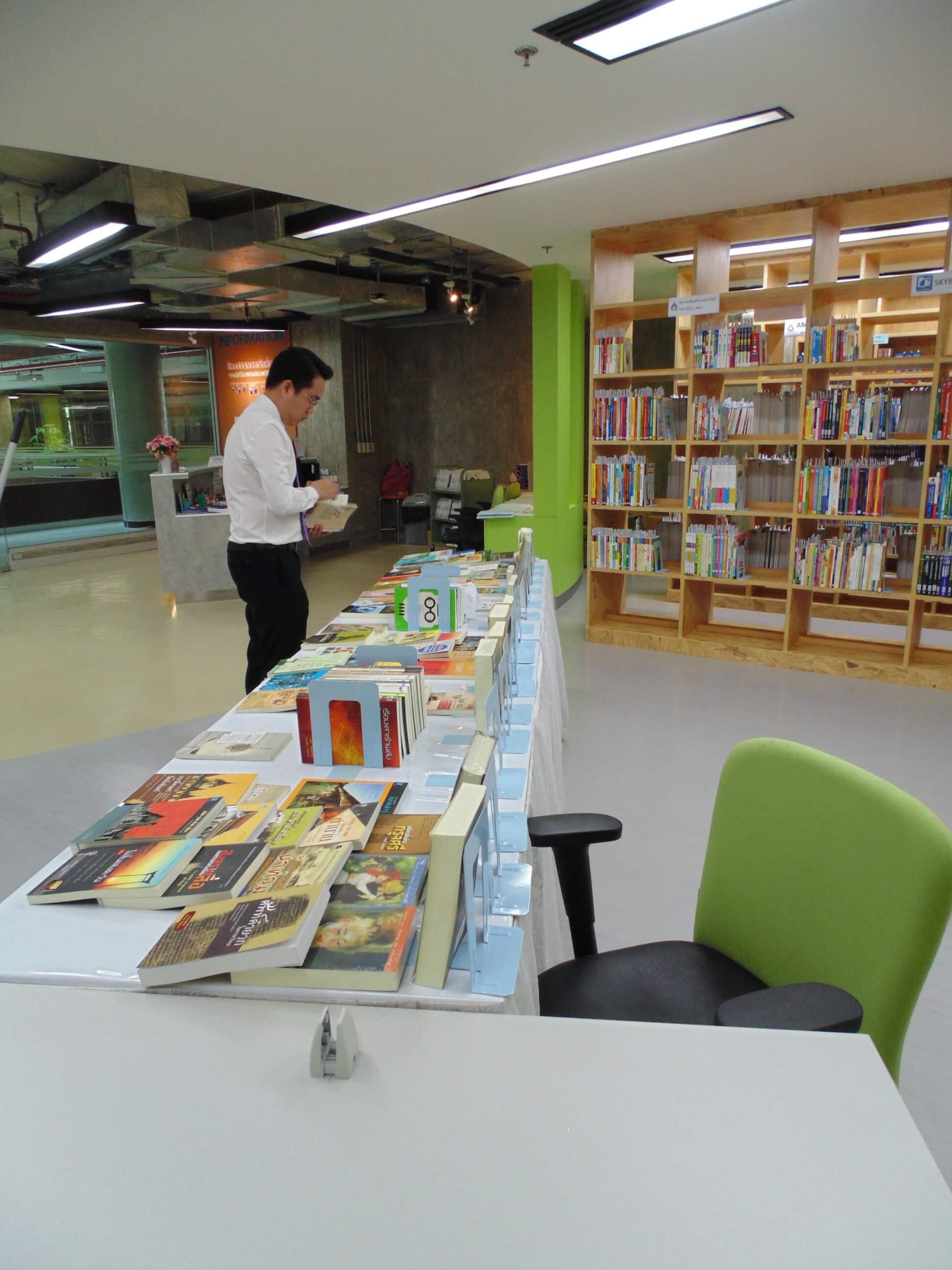 กิจกรรม Mini Book Fiar 2015 &mdash; 5 สิงหาคม 2026 &mdash; สถาบันเทคโนโลยีจิตรลดา CDTI