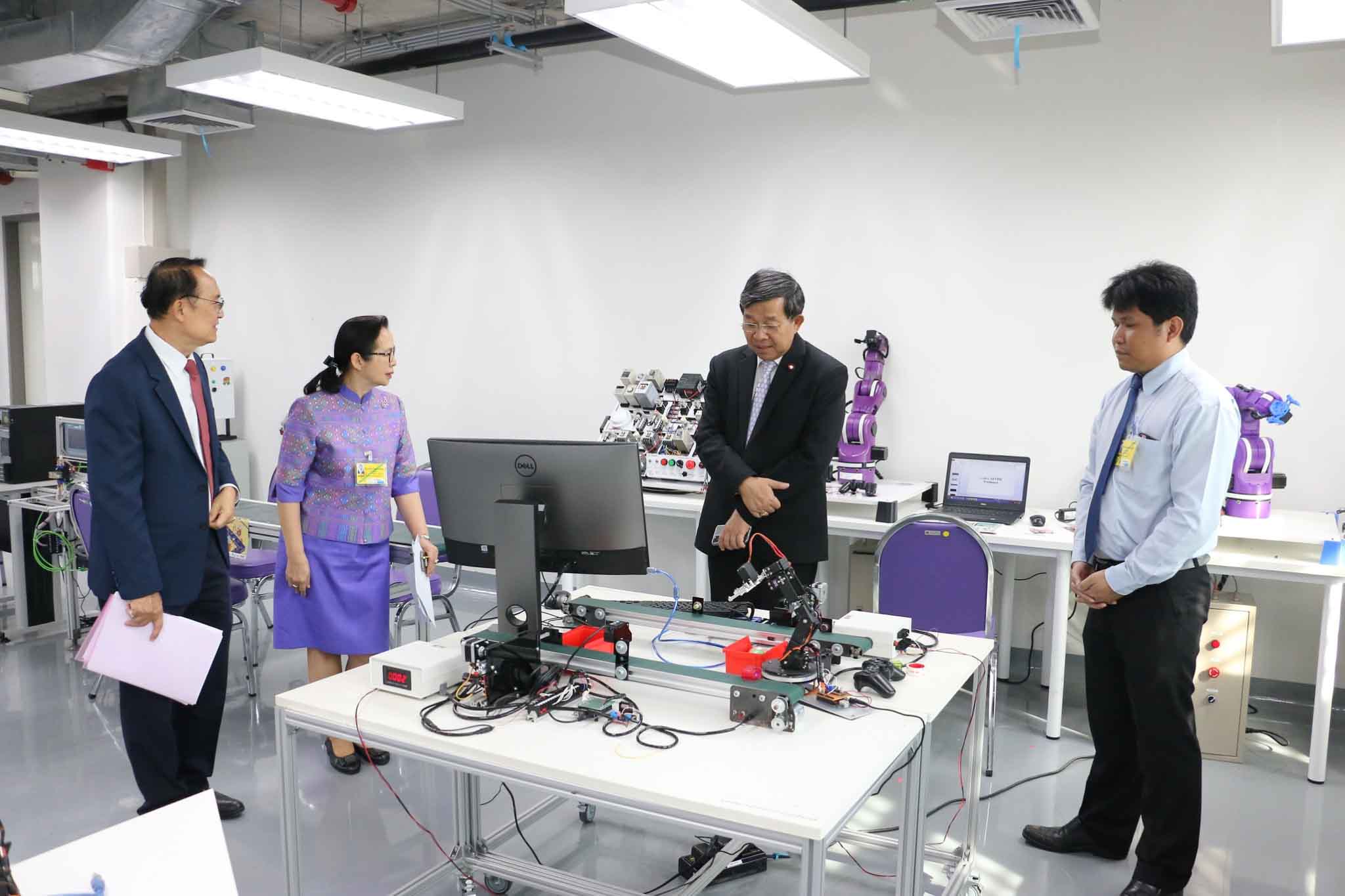ต้อนรับคณะปลัดกระทรวง อว. — 5 พฤษภาคม 2025 — สถาบันเทคโนโลยีจิตรลดา CDTI