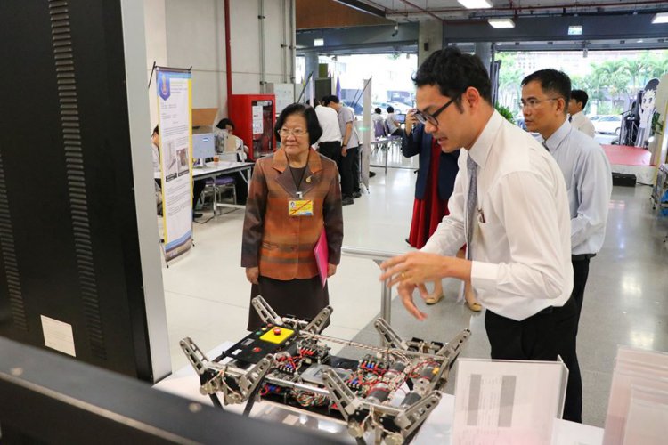 ประกวดโครงงานวิจัยสิ่งประดิษฐ์และนวัตกรรม — 5 พฤษภาคม 2025 — สถาบันเทคโนโลยีจิตรลดา CDTI