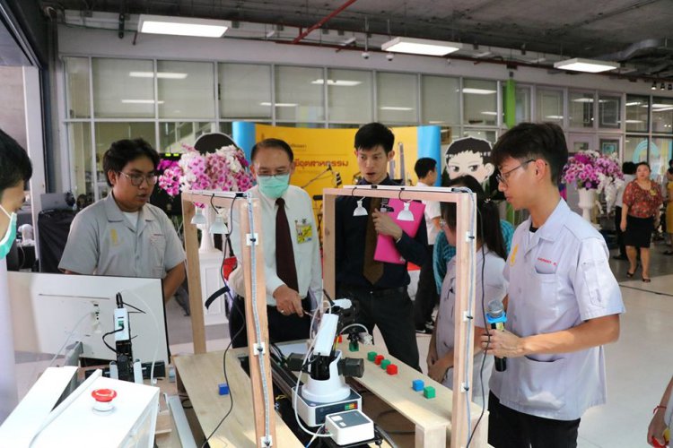 ประกวดโครงงานวิจัยสิ่งประดิษฐ์และนวัตกรรม — 5 พฤษภาคม 2025 — สถาบันเทคโนโลยีจิตรลดา CDTI