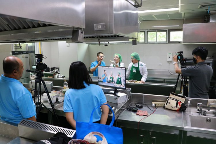 อธิการบดีสถาบันเทคโนโลยีจิตรลดา ให้สัมภาษณ์รายรายการ "กูรูคู่อร่อย" — 6 พฤษภาคม 2025 — สถาบันเทคโนโลยีจิตรลดา CDTI