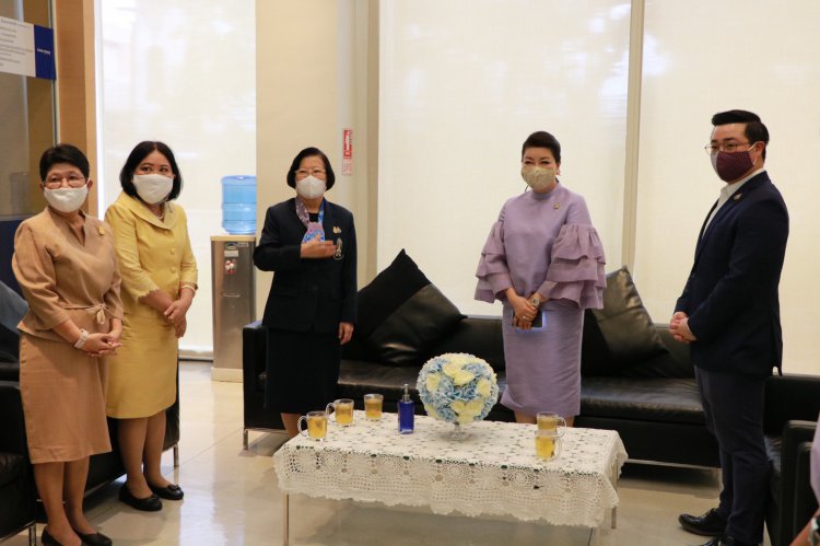 คณะผู้บริหารสถาบันเทคโนโลยีจิตรลดา รับมอบเงินสนับสนุนการศึกษาจาก มูลนิธิวิชัย ศรีวัฒนประภา — 6 พฤษภาคม 2025 — สถาบันเทคโนโลยีจิตรลดา CDTI