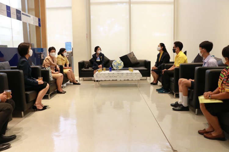 คณะผู้บริหารสถาบันเทคโนโลยีจิตรลดา รับมอบเงินสนับสนุนการศึกษาจาก มูลนิธิวิชัย ศรีวัฒนประภา — 6 พฤษภาคม 2025 — สถาบันเทคโนโลยีจิตรลดา CDTI