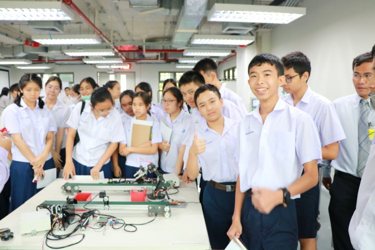 ต้อนรับคณะนักเรียนโรงเรียนจิตรลดา — 9 พฤษภาคม 2025 — สถาบันเทคโนโลยีจิตรลดา CDTI
