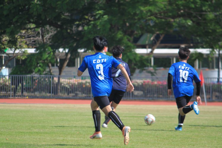 ฟุตบอลกระชับมิตร — 2 พฤษภาคม 2025 — สถาบันเทคโนโลยีจิตรลดา CDTI