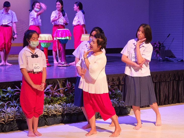 สร้างสรรค์ผลงานประเภทต่างๆกับศิลปินแห่งชาติและนานาชาติสัญจร 2563 — 25 เมษายน 2025 — สถาบันเทคโนโลยีจิตรลดา CDTI