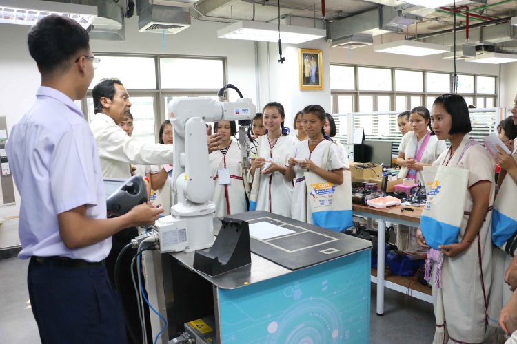 ต้อนรับคณะดูงาน — 5 พฤษภาคม 2025 — สถาบันเทคโนโลยีจิตรลดา CDTI