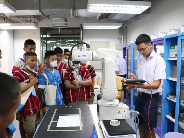 ต้อนรับคณะดูงาน — 5 พฤษภาคม 2025 — สถาบันเทคโนโลยีจิตรลดา CDTI