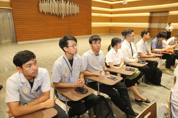 ความรักในวัยรุ่น — 5 พฤษภาคม 2025 — สถาบันเทคโนโลยีจิตรลดา CDTI