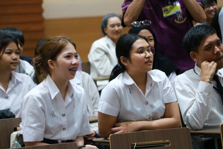 ความรักในวัยรุ่น — 5 พฤษภาคม 2025 — สถาบันเทคโนโลยีจิตรลดา CDTI