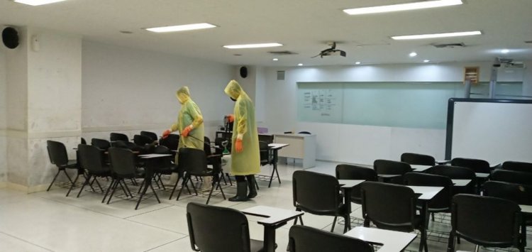 สจด. ออกมาตรการคุมเข้มป้องกัน COVID-19 พร้อมขานรับ พ.ร.ก. ฉุกเฉิน — 5 พฤษภาคม 2025 — สถาบันเทคโนโลยีจิตรลดา CDTI