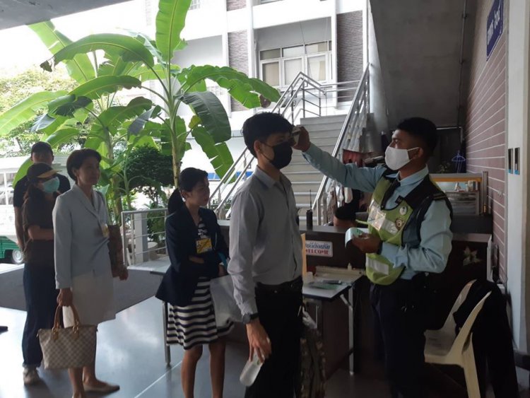สจด. ออกมาตรการคุมเข้มป้องกัน COVID-19 พร้อมขานรับ พ.ร.ก. ฉุกเฉิน — 5 พฤษภาคม 2025 — สถาบันเทคโนโลยีจิตรลดา CDTI
