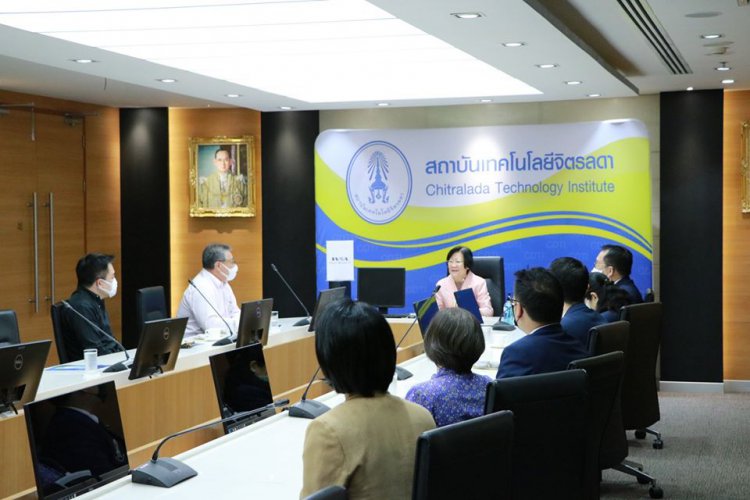 รับมอบคอมพิวเตอร์จากกลุ่มธุรกิจโครงการไอที บจม.เอสวีโอเอ — 6 พฤษภาคม 2025 — สถาบันเทคโนโลยีจิตรลดา CDTI