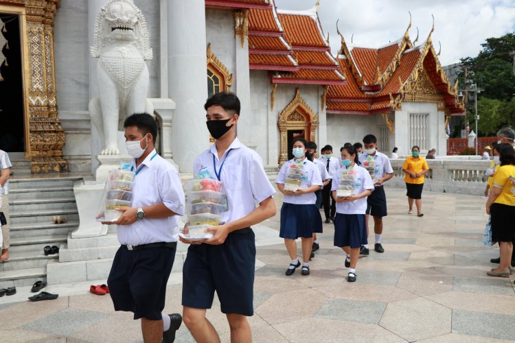 สจด. ถวายเทียนพรรษา เนื่องในวันเข้าพรรษา ณ อุโบสถ วัดเบญจมบพิตรดุสิตวนาราม ราชวรวิหาร — 6 พฤษภาคม 2025 — สถาบันเทคโนโลยีจิตรลดา CDTI