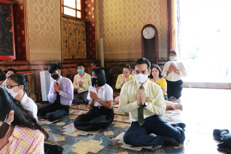 สจด. ถวายเทียนพรรษา เนื่องในวันเข้าพรรษา ณ อุโบสถ วัดเบญจมบพิตรดุสิตวนาราม ราชวรวิหาร — 6 พฤษภาคม 2025 — สถาบันเทคโนโลยีจิตรลดา CDTI