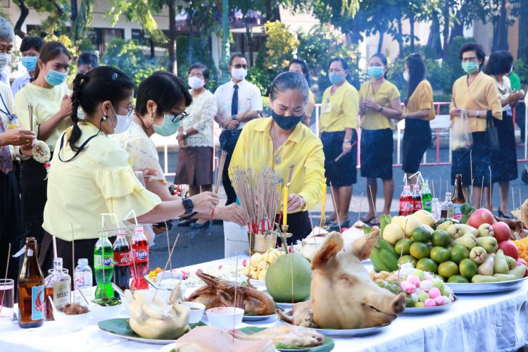 พิธีสักการะสิ่งศักดิ์สิทธิ์ประจำสถาบันเทคโนโลยีจิตรลดา ประจำปี 2563 — 6 พฤษภาคม 2025 — สถาบันเทคโนโลยีจิตรลดา CDTI
