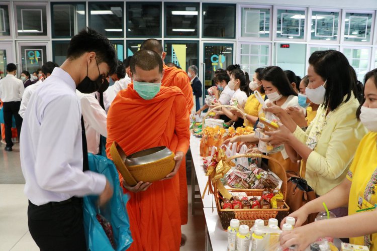 ถวายพระพรชัยมงคลพระบาทสมเด็จพระปรเมนทรรามาธิบดีศรีสินทรมหาวชิราลงกรณ พระวชิรเกล้าเจ้าอยู่หัว — 6 พฤษภาคม 2025 — สถาบันเทคโนโลยีจิตรลดา CDTI