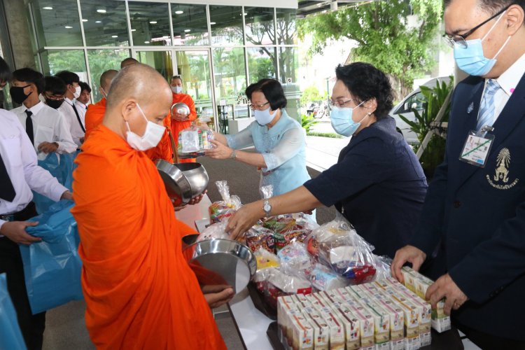 ถวายพระพรชัยมงคล เนื่องในโอกาสวันเฉลิมพระชนมพรรษาสมเด็จพระนางเจ้าสิริกิติ์ พระบรมราชินีนาถ พระบรมราชชนนีพันปีหลวง — 6 พฤษภาคม 2025 — สถาบันเทคโนโลยีจิตรลดา CDTI