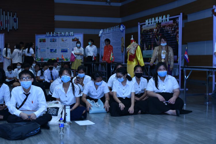 นิทรรศการวัฒนธรรมชาติต่างๆ ในอาเซียน เนื่องในวันอาเซียน (ASEAN Day) — 25 เมษายน 2025 — สถาบันเทคโนโลยีจิตรลดา CDTI