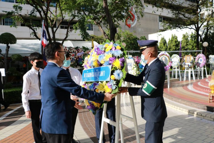 สถาบันเทคโนโลยีจิตรลดา ร่วมวางพวงมาลา เนื่องในวันมหิดล — 3 พฤษภาคม 2025 — สถาบันเทคโนโลยีจิตรลดา CDTI