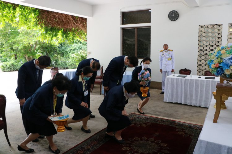 ลงนามถวายพระพร เนื่องในวันคล้ายวันประสูติ พระเจ้าวรวงศ์เธอ พระองค์เจ้าสิริภาจุฑาภรณ์ — 4 พฤษภาคม 2025 — สถาบันเทคโนโลยีจิตรลดา CDTI