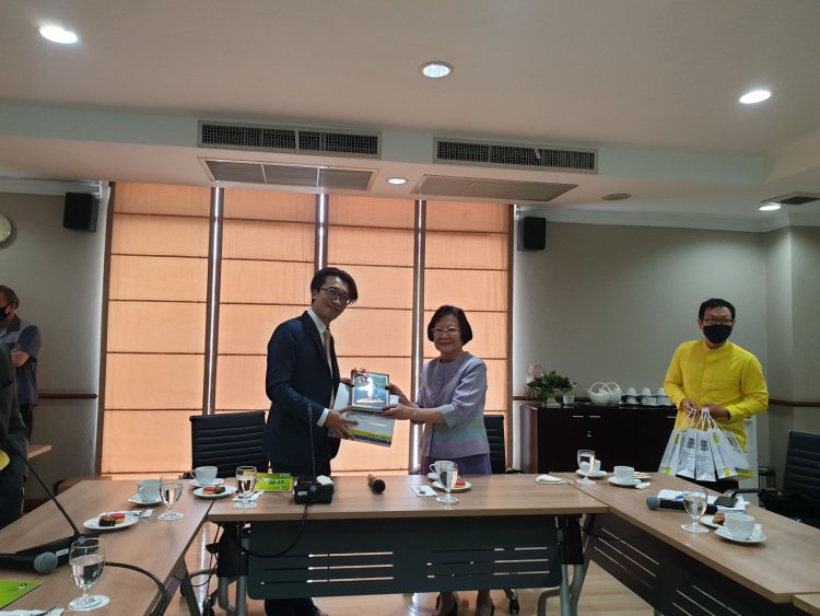 คณะผู้บริหารสถาบันเทคโนโลยีจิตรลดาเข้าเยี่ยมชมวิทยาลัยดุสิตธานี — 5 พฤษภาคม 2025 — สถาบันเทคโนโลยีจิตรลดา CDTI