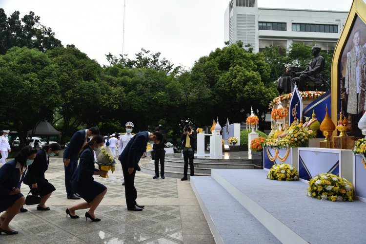 ร่วมวางพานพุ่มเนื่องในวันเทคโนโลยีของไทย — 6 พฤษภาคม 2025 — สถาบันเทคโนโลยีจิตรลดา CDTI