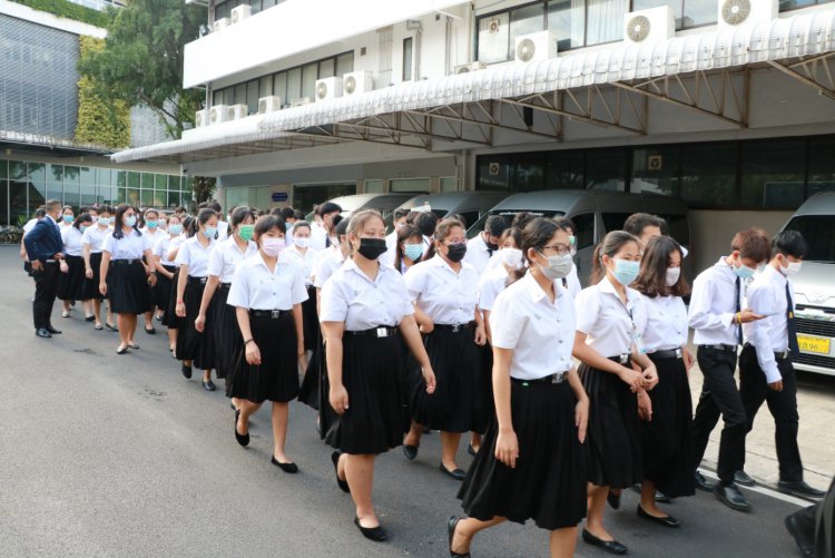 วางพวงมาลาเนื่องในวันปิยมหาราช — 2 พฤษภาคม 2025 — สถาบันเทคโนโลยีจิตรลดา CDTI