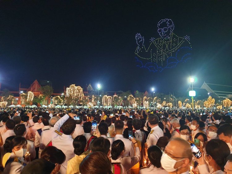 ร่วมพิธีจุดเทียนมหามงคลสดุดีเฉลิมพระเกียรติและน้อมรำลึกในพระมหากรุณาธิคุณ — 8 พฤษภาคม 2025 — สถาบันเทคโนโลยีจิตรลดา CDTI