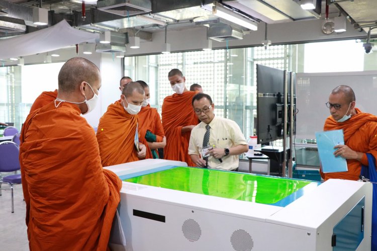 ถวายการต้อนรับคณะภิกษุสงฆ์ สามเณรศึกษาดูงาน — 8 พฤษภาคม 2025 — สถาบันเทคโนโลยีจิตรลดา CDTI