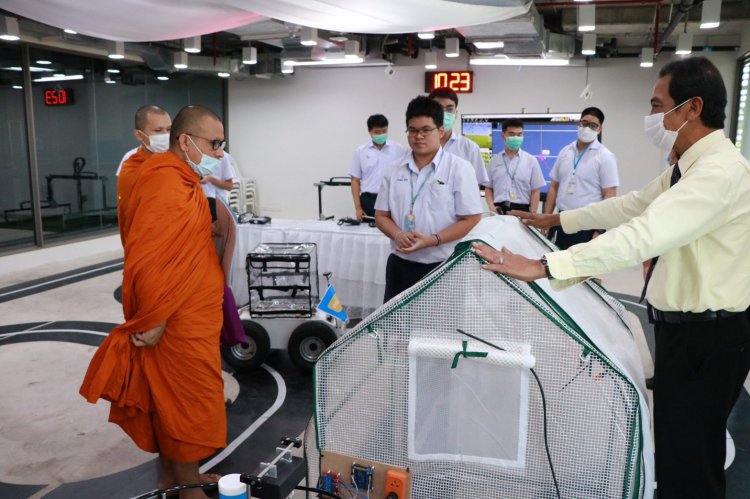 ถวายการต้อนรับคณะภิกษุสงฆ์ สามเณรศึกษาดูงาน — 8 พฤษภาคม 2025 — สถาบันเทคโนโลยีจิตรลดา CDTI