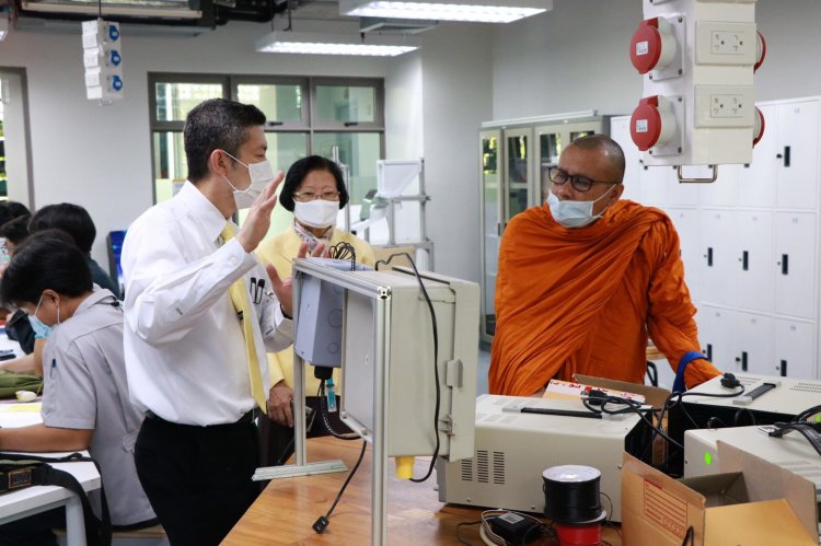 ถวายการต้อนรับคณะภิกษุสงฆ์ สามเณรศึกษาดูงาน — 8 พฤษภาคม 2025 — สถาบันเทคโนโลยีจิตรลดา CDTI