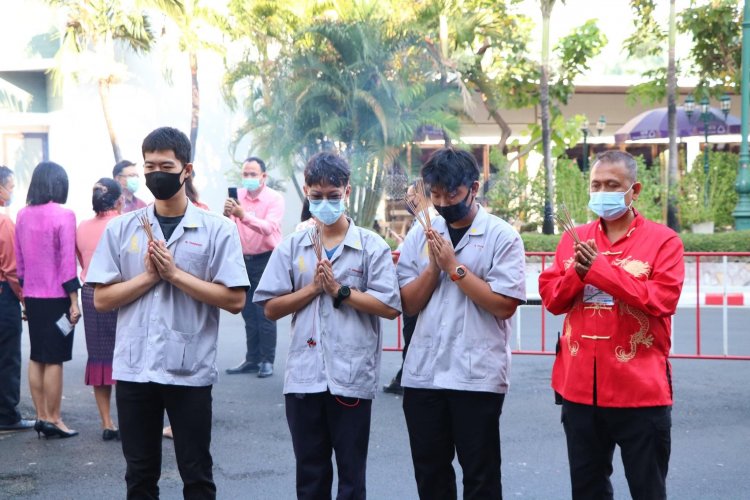 พิธีสักการะสิ่งศักดิ์สิทธิ์ประจำสถาบันเนื่องในวันตรุษจีน — 9 พฤษภาคม 2025 — สถาบันเทคโนโลยีจิตรลดา CDTI