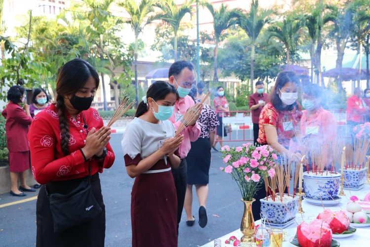 พิธีสักการะสิ่งศักดิ์สิทธิ์ประจำสถาบันเนื่องในวันตรุษจีน — 9 พฤษภาคม 2025 — สถาบันเทคโนโลยีจิตรลดา CDTI