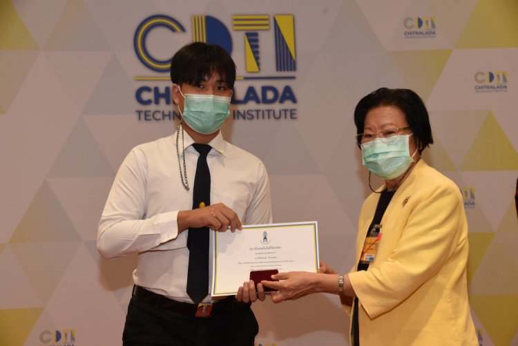 พิธีมอบใบประกาศและเข็มเชิดชูเกียรติ — 26 เมษายน 2025 — สถาบันเทคโนโลยีจิตรลดา CDTI