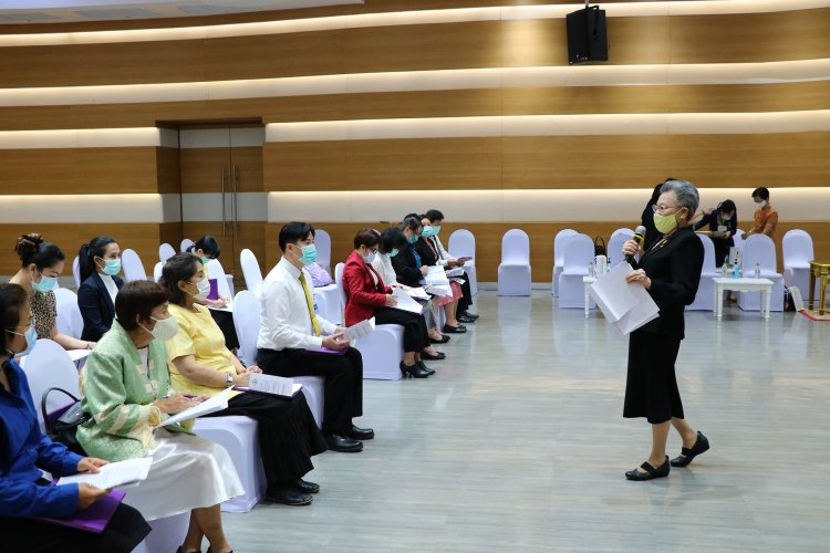 พิธีมอบประกาศนียบัตรหลักสูตรพนักงานให้การดูแล รุ่นที่ 1 — 6 พฤษภาคม 2025 — สถาบันเทคโนโลยีจิตรลดา CDTI