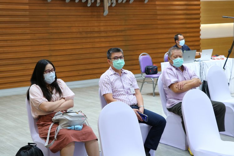 พิธีมอบประกาศนียบัตรหลักสูตรพนักงานให้การดูแล รุ่นที่ 1 — 6 พฤษภาคม 2025 — สถาบันเทคโนโลยีจิตรลดา CDTI