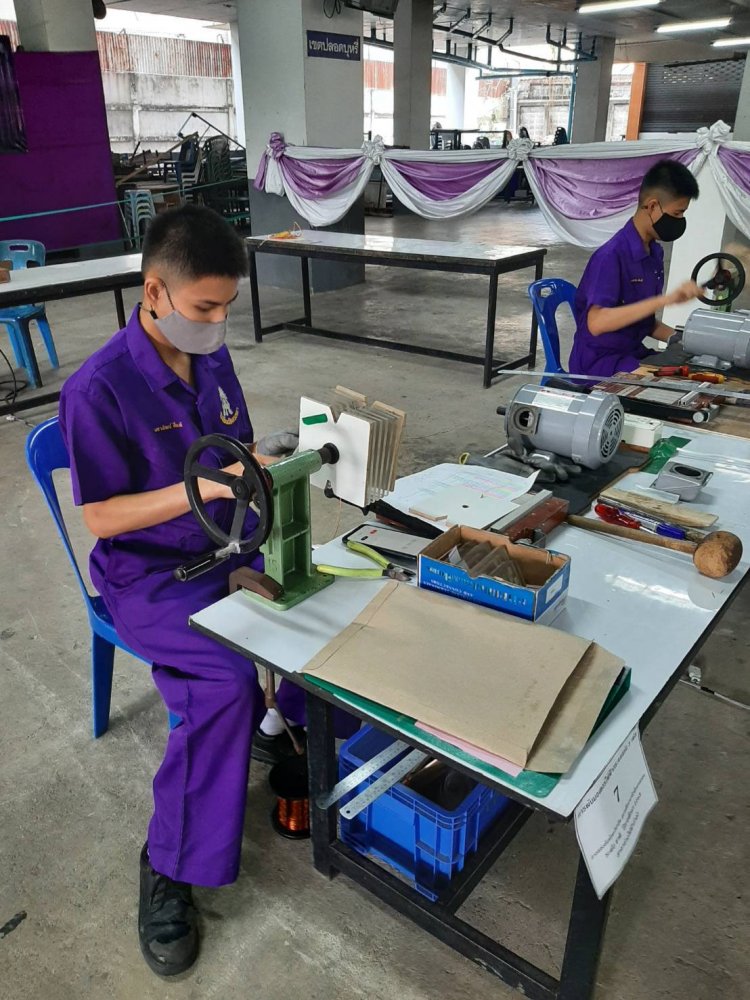 ขอแสดงความยินดีกับนักเรียน นักศึกษา ในเข้าร่วมการแข่งขันทักษะวิชาชีพ — 4 พฤษภาคม 2025 — สถาบันเทคโนโลยีจิตรลดา CDTI