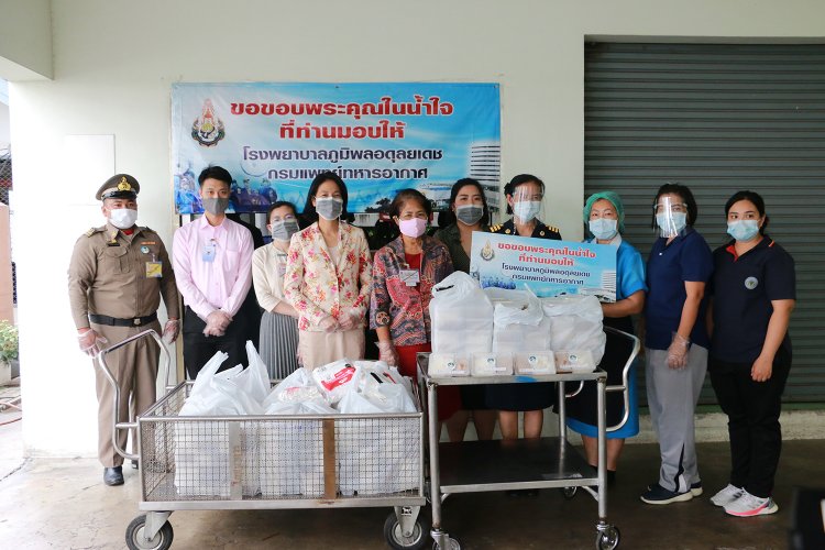 มอบอาหารกล่องแก่บุคลากรทางการแพทย์ วันที่ 6 — 23 เมษายน 2025 — สถาบันเทคโนโลยีจิตรลดา CDTI