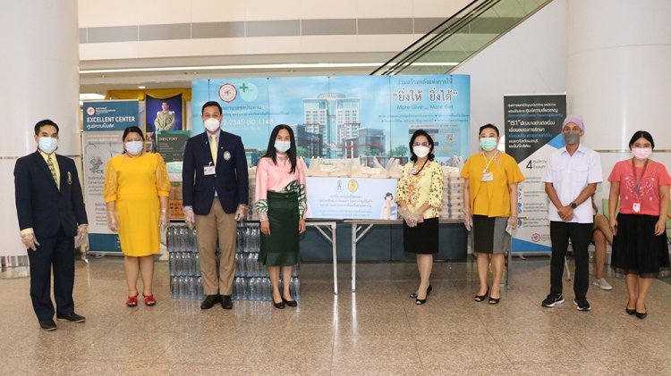 มอบอาหารกล่องแก่บุคลากรทางการแพทย์ ครั้งที่ 55 — 23 เมษายน 2025 — สถาบันเทคโนโลยีจิตรลดา CDTI