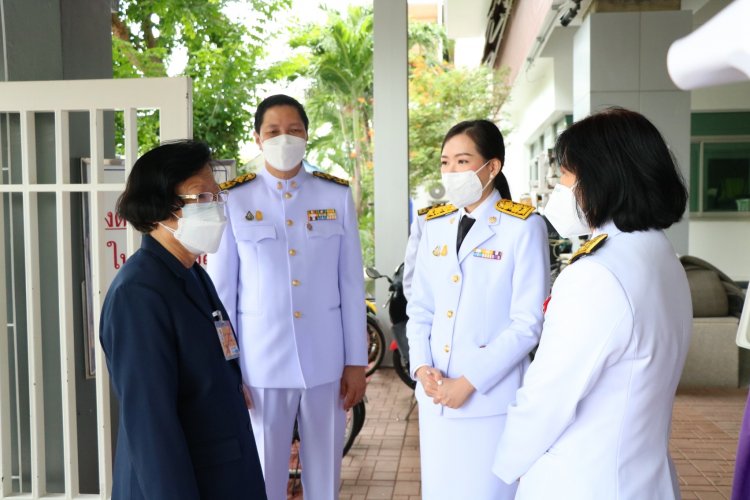 ส่งมอบวัตถุดิบพระราชทานแก่โครงการ “อว.พารอด” — 3 พฤษภาคม 2025 — สถาบันเทคโนโลยีจิตรลดา CDTI