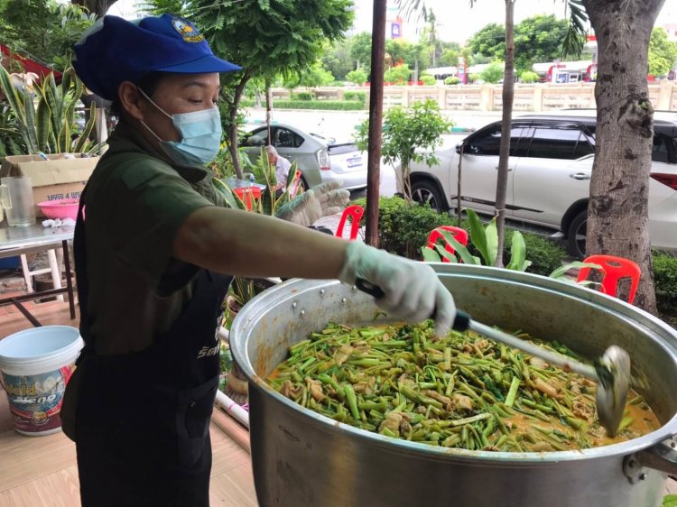 หน่วยงานและชุมชน รับมอบวัตถุดิบจากสถาบัน ฯ — 4 พฤษภาคม 2025 — สถาบันเทคโนโลยีจิตรลดา CDTI