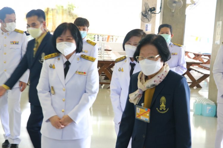 ส่งมอบ วัตถุดิบพระราชทานแก่กระทรวงการอุดมศึกษา วิทยาศาสตร์ วิจัยและนวัตกรรม — 7 พฤษภาคม 2025 — สถาบันเทคโนโลยีจิตรลดา CDTI