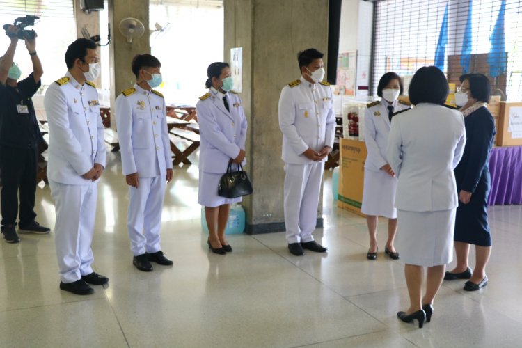 ส่งมอบ วัตถุดิบพระราชทานแก่กระทรวงการอุดมศึกษา วิทยาศาสตร์ วิจัยและนวัตกรรม — 7 พฤษภาคม 2025 — สถาบันเทคโนโลยีจิตรลดา CDTI