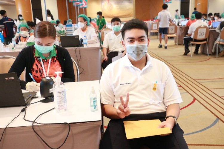 ฉีดวัคซีนป้องกัน COVID – 19 (Sinopharm) โครงการ “VACC 2 School” — 3 พฤษภาคม 2025 — สถาบันเทคโนโลยีจิตรลดา CDTI