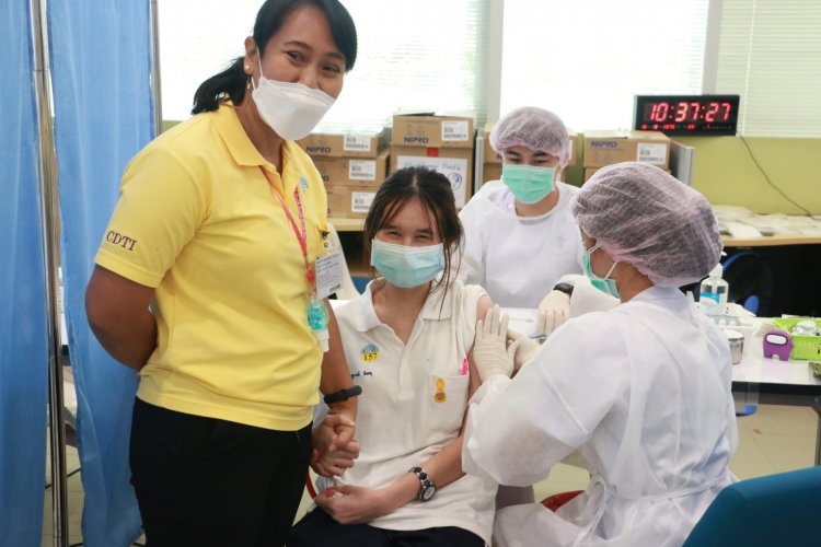 ฉีดวัคซีนปัองกันโรคติดเชื้อไวรัสโคโรนา 2019 (COVID -19) — 5 พฤษภาคม 2025 — สถาบันเทคโนโลยีจิตรลดา CDTI