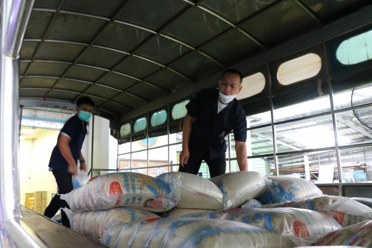 มอบวัตถุดิบและสิ่งของเพื่อช่วยเหลือผู้ประสบอุทกภัย — 9 พฤษภาคม 2025 — สถาบันเทคโนโลยีจิตรลดา CDTI