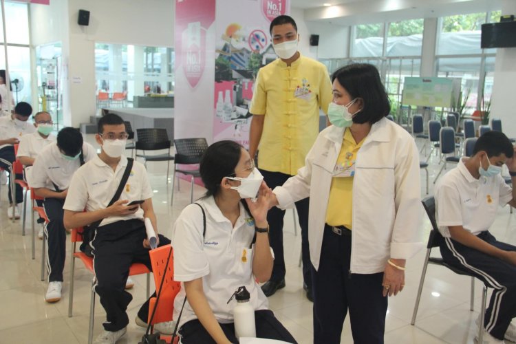ฉีดวัคซีนป้องกัน COVID – 19 ( Pfizer ) เข็ม 2 — 9 พฤษภาคม 2025 — สถาบันเทคโนโลยีจิตรลดา CDTI